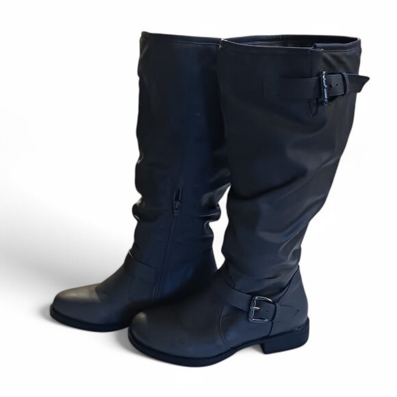 Journee Collection Gray Faux Leather Stormy Rutched Side Riding Boots – Size 8 - Picture 8 of 16